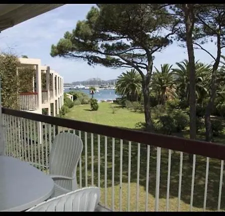 T2 Dans Proche De La Et Du Centre Du Village Porquerolles