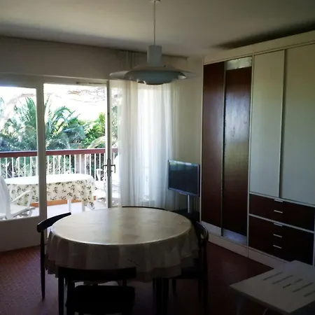 Apartamento T2 Dans Proche De La Et Du Centre Du Village Porquerolles