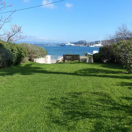 T2 Dans Proche De La Et Du Centre Du Village * Porquerolles